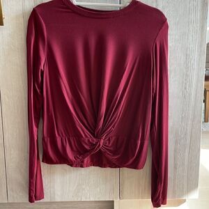 Dynamite Women’s Burgundy XS Long sleeved top